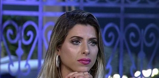Ana Paula Minerato deve processar Sônia Abrão