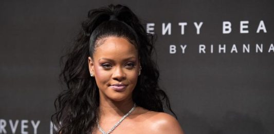Rihanna terminou relacionamento com o bilionário saudita