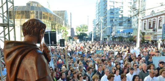 Bento Gonçalves se prepara para a 140ª Festa de Santo Antônio