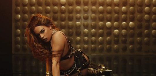 Anitta regrava Show das Poderosas com Gloria Groove