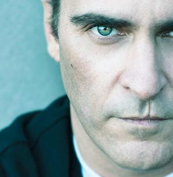 Joaquin Phoenix é confirmado como Coringa
