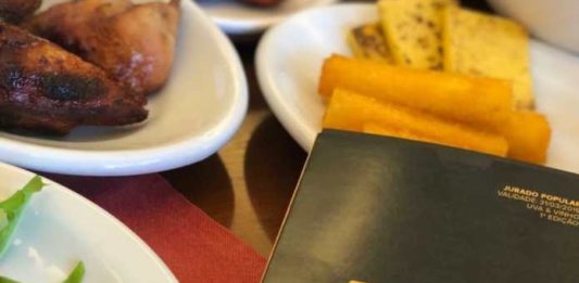 Guia gastronômico que oferece desconto em mais de 100 estabelecimentos chega a Caxias do Sul