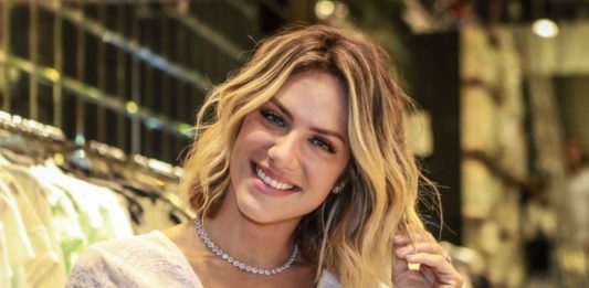 Giovanna Ewbank ignora barraco com irmão de Bruno Gagliasso