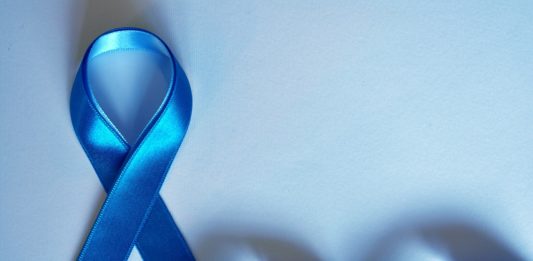 Novembro Azul é o mês dedicado ao cuidado com a saúde do homem