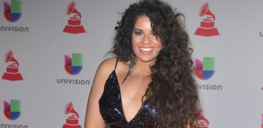 A gaúcha Anaadi vence o Grammy Latino
