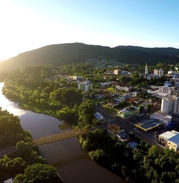 Festa da Amora e Morango de Feliz inicia neste sábado