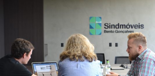 Empresários poloneses de olho no design brasileiro