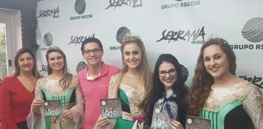 Soberanas da Bella Festa visitam a Rádio Serrana FM
