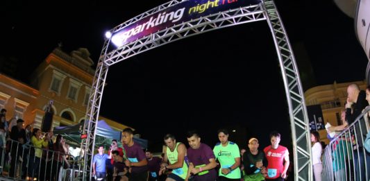 Sparkling Night Run recebe atletas com percurso repleto de pontos turísticos