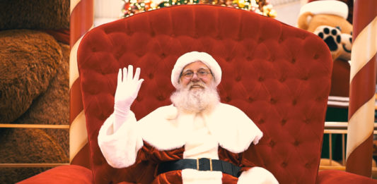 Chegada do Papai Noel abre programação natalina do Iguatemi Caxias