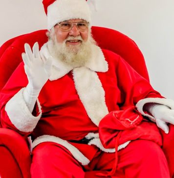 Chegada do Papai Noel marca início da programação do Natal Bento
