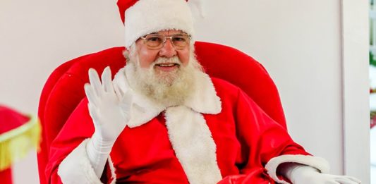 Chegada do Papai Noel marca início da programação do Natal Bento
