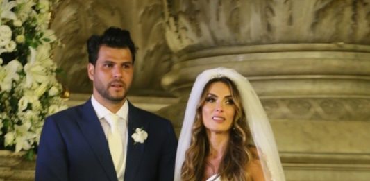 Nicole Bahls e Marcelo Bimbi se casam em grande estilo no Rio de Janeiro
