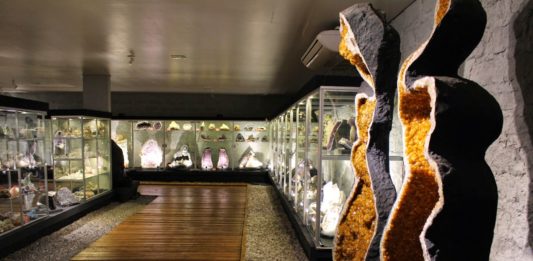 A maior ametista do mundo vai estar em exposição em Gramado