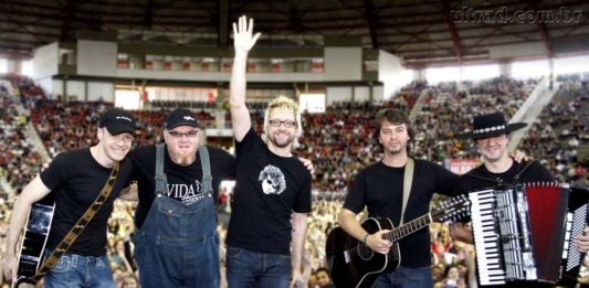 Nenhum de Nós faz show no encerramento do Natal Borbulhante nesta quinta-feira