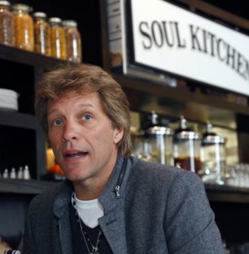 Bon Jovi abre restaurante e serve comida de graça a servidores que não recebem salário