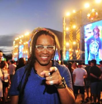 Serginho Moah se apresenta na 14ª Feprocol em Nova Pádua