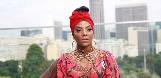 Glitter, sombra colorida e mais: inspire-se nas makes e looks carnavalescos das famosas