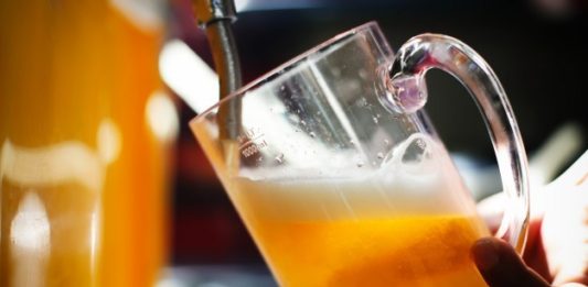 A liderança do ranking de crescimento de cervejarias no Brasil fica com Porto Alegre e Caxias do Sul