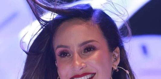 Claudia Leitte anuncia gravidez do seu terceiro filho: 'Vai ser uma menininha carnavalesca' Claudia Leitte anuncia gravidez do seu terceiro filho: 'Vai ser uma menininha carnavalesca'