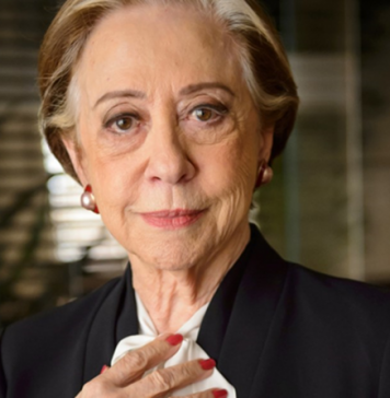 Fernanda Montenegro recebe alta de hospital no Rio