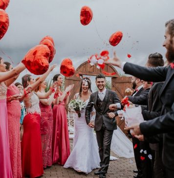 Você deixaria seu casamento na mão de estranhos?