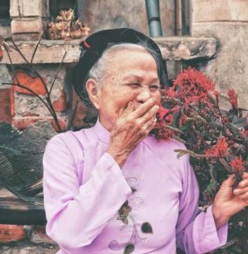 15 benefícios do sorriso para a saúde física e mental