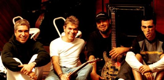 Documentário que conta história de 35 anos da banda Ultraje a Rigor estreia hoje