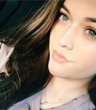 Irmã de Louis Tomlinson, de 18 anos, é encontrada morta