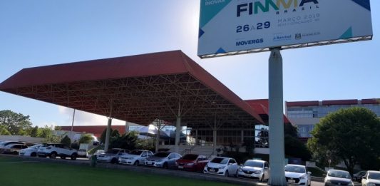 10 mil pessoas visitam os dois primeiros dias de FIMMA Brasil