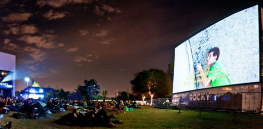 Farroupilha recebe o projeto Cinema ao Ar Livre