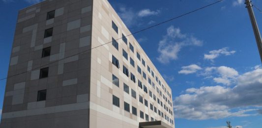 Hotel do Ski inicia suas atividades em Garibaldi