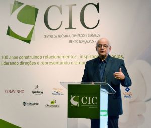 Não é uma gestão política, mas sim corporativa, afirma presidente do Grêmio