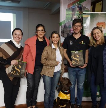 Palestra sobre terapia e esportes com cães lota auditório em Bento Gonçalves