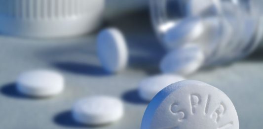 A aspirina é contraindicada em casos de arritmia e enfarte