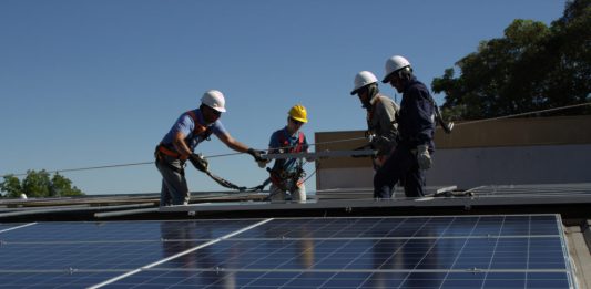 Maior empresa de energia solar está no Fórum Estadual em Bento Gonçalves
