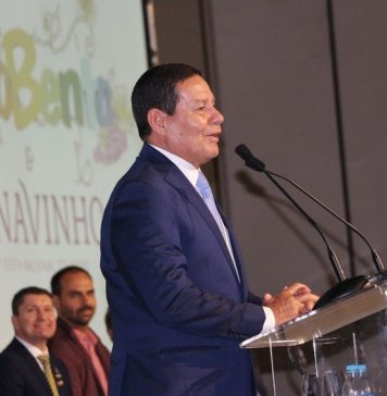 Vice-presidente e parlamentares visitam ExpoBento e Fenavinho em Bento Gonçalves