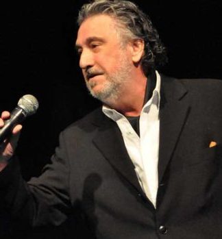 João de Almeida Neto apresenta tributo a Nelson Gonçalves, em Caxias