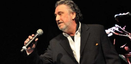 João de Almeida Neto apresenta tributo a Nelson Gonçalves, em Caxias