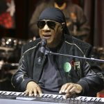 Stevie Wonder diz que passará por transplante de rim em setembro