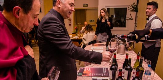 Bento Gonçalves reúne apreciadores no 2º Encontro Nacional de Confrarias do Vinho