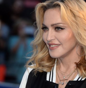 Madonna e Anitta gravarão clipe em comunidade do Rio de Janeiro