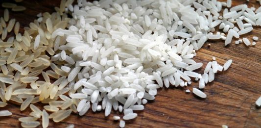 Qual o tipo de arroz mais saudável? Confira a lista da quantidade de carboidratos