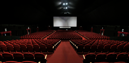 Cinemas tem até janeiro para garantir acessibilidade a deficientes físicos, visuais e auditivos