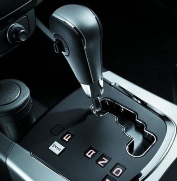 Coisas que você jamais deve fazer em um carro automático