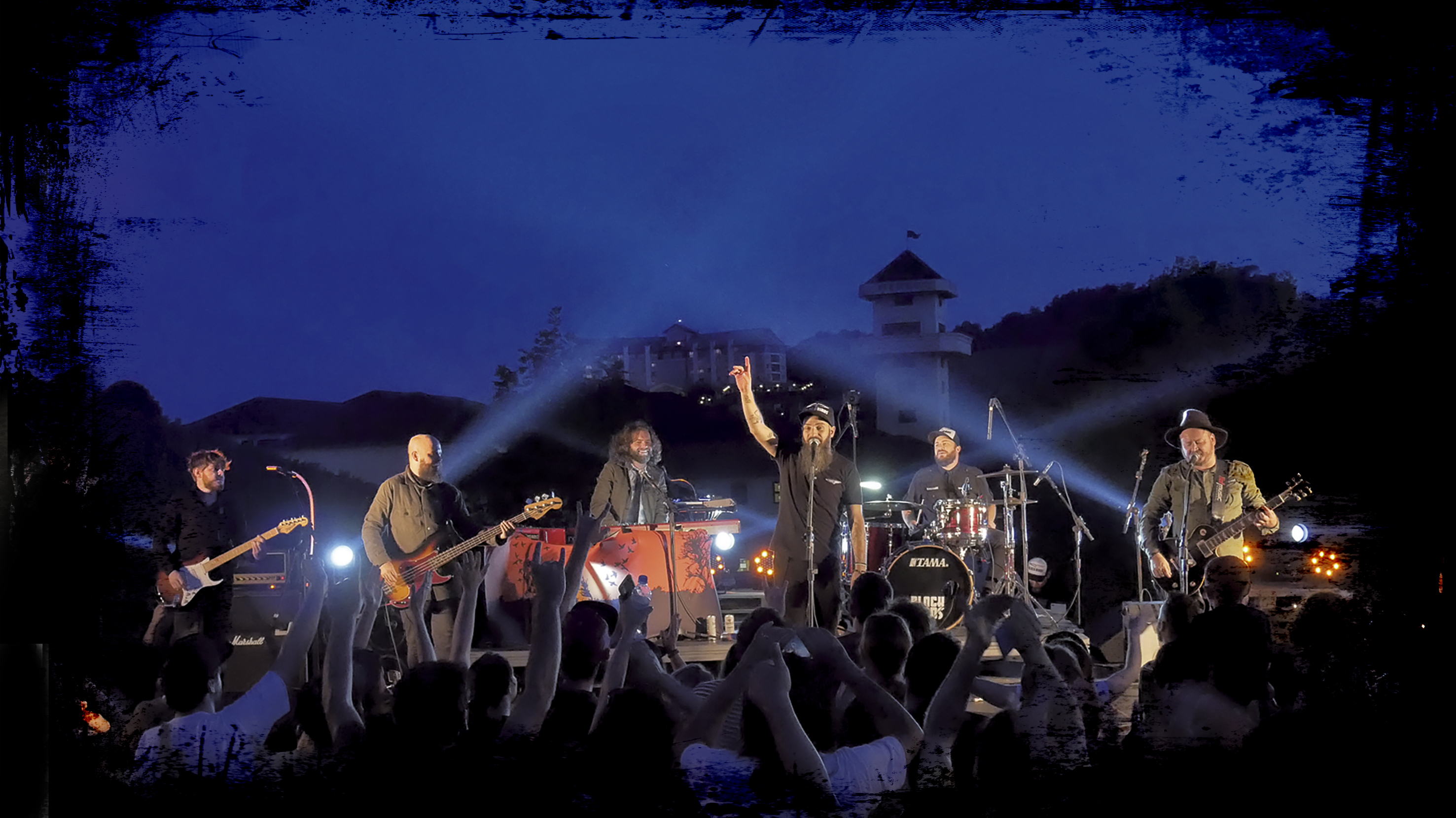 Valle Rustico promove Burger&Beer com show da Blackbirds
