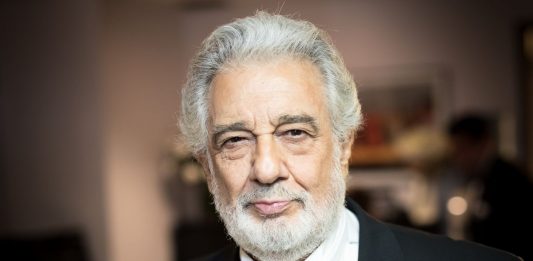 Tenor Plácido Domingo nega novas acusações de abuso sexual