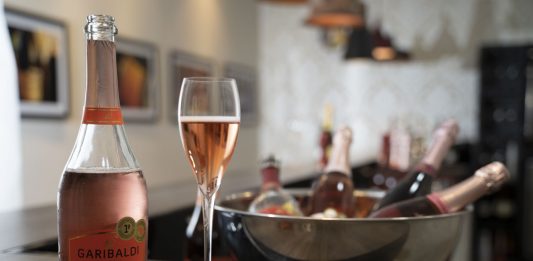 Vinícola Garibaldi participa da Wine South America investindo no crescimento do mercado