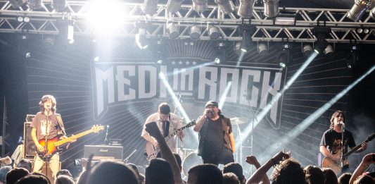 Medi in Rock comemora 10 anos com homenagem ao ex vocalista do Angra, André Matos