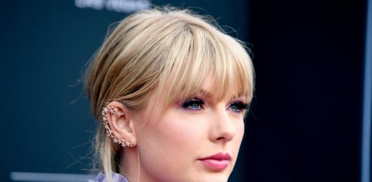 Taylor Swift confirma show no Brasil em 2020